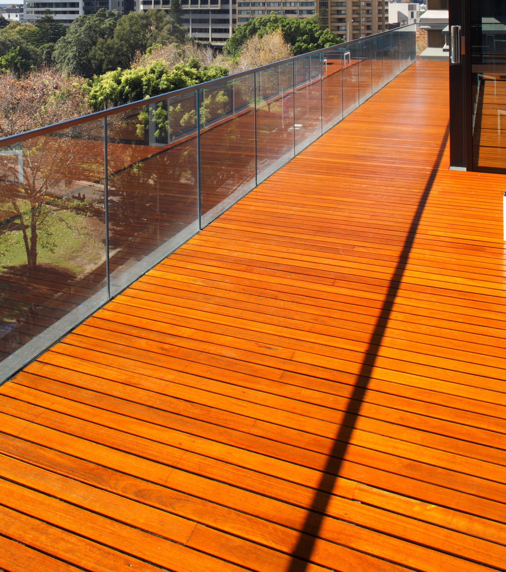 Rejuvenate your outdoor decking with Sikkens wood stain products