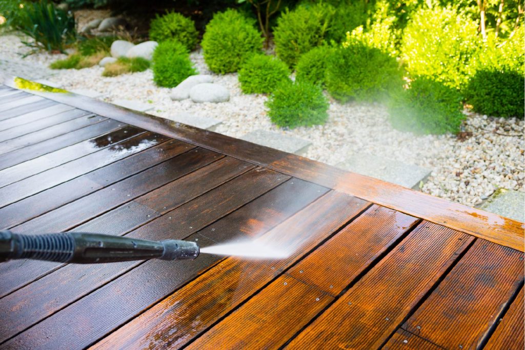 Deck Cleaning Brentwood Tn